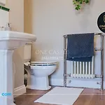 Exclusive Deals L Free Parking I Short Term L Sleeps Up To 6 L 3 Bed & 2 Bath I One Castle Short-lets And Serviced