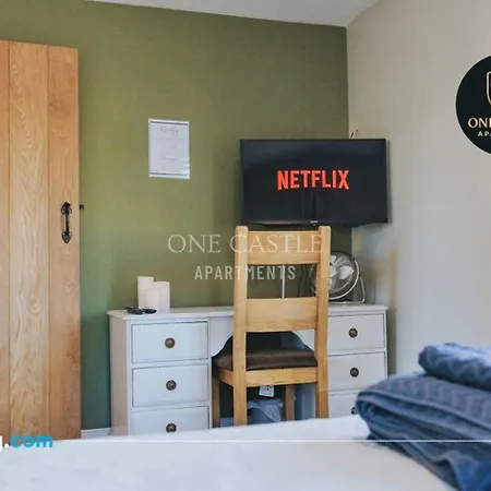 Exclusive Deals L Free Parking I Short Term L Sleeps Up To 6 L 3 Bed & 2 Bath I One Castle Short-lets And Serviced Daire *