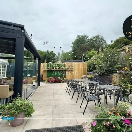 Apartmán Summer Deals L Last-minute Specials L Free Parking I Short Term L Garden I Sleeps Up To 6 L 3 Bed & 2 Bath I One Castle Short-lets And Serviced