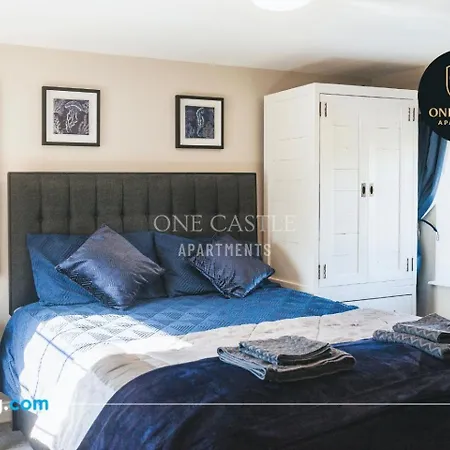 Apartamento Exclusive Deals L Last-minute Specials L Free Parking I Short Term L Garden I Sleeps Up To 6 L 3 Bed & 2 Bath I One Castle Short-lets And Serviced *