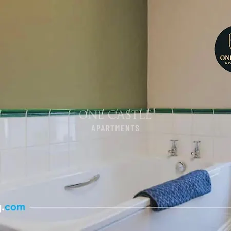 Exclusive Deals L Last-minute Specials L Free Parking I Short Term L Garden I Sleeps Up To 6 L 3 Bed & 2 Bath I One Castle Short-lets And Serviced