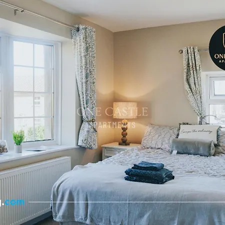 Exclusive Deals L Free Parking I Short Term L Sleeps Up To 6 L 3 Bed & 2 Bath I One Castle Short-lets And Serviced Appartement Harrogate