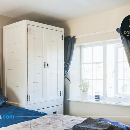 Exclusive Deals L Free Parking I Short Term L Sleeps Up To 6 L 3 Bed & 2 Bath I One Castle Short-lets And Serviced * Harrogate