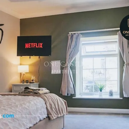 Exclusive Deals L Last-minute Specials L Free Parking I Short Term L Garden I Sleeps Up To 6 L 3 Bed & 2 Bath I One Castle Short-lets And Serviced *