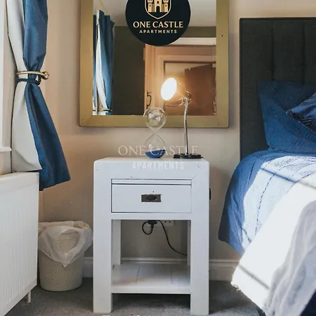 公寓 Exclusive Deals L Last-minute Specials L Free Parking I Short Term L Garden I Sleeps Up To 6 L 3 Bed & 2 Bath I One Castle Short-lets And Serviced