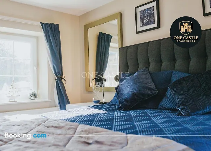 Exclusive Deals L Last-minute Specials L Free Parking I Short Term L Garden I Sleeps Up To 6 L 3 Bed & 2 Bath I One Castle Short-lets And Serviced Apartment