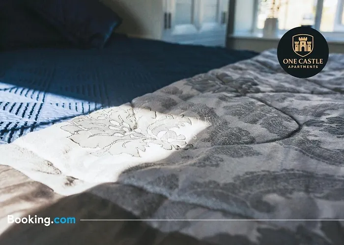 Apartment Exclusive Deals L Last-minute Specials L Free Parking I Short Term L Garden I Sleeps Up To 6 L 3 Bed & 2 Bath I One Castle Short-lets And Serviced Harrogate