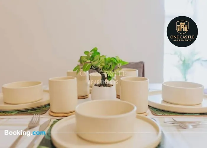 Exclusive Deals L Last-minute Specials L Free Parking I Short Term L Garden I Sleeps Up To 6 L 3 Bed & 2 Bath I One Castle Short-lets And Serviced