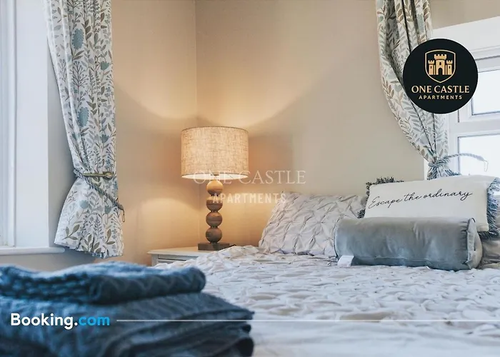 Exclusive Deals L Last-minute Specials L Free Parking I Short Term L Garden I Sleeps Up To 6 L 3 Bed & 2 Bath I One Castle Short-lets And Serviced Apartment *