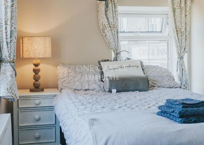 Apartment Exclusive Deals L Last-minute Specials L Free Parking I Short Term L Garden I Sleeps Up To 6 L 3 Bed & 2 Bath I One Castle Short-lets And Serviced Harrogate